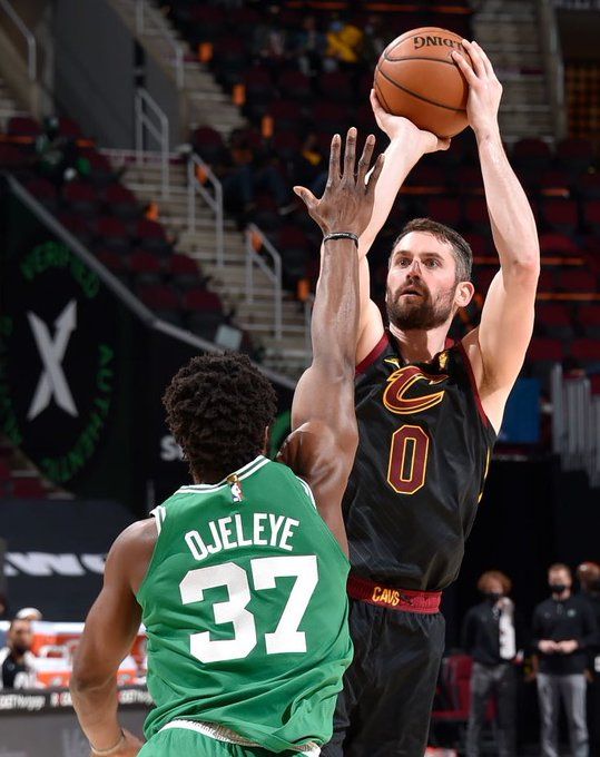 圳大学稳坐 圳大学稳坐